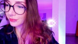 Thecosmicgirl quick bj and makes out with friend
