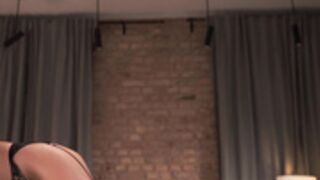 _Mariarty_ nice body show