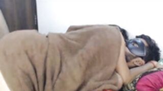 Dignified@Pari couple foreplay