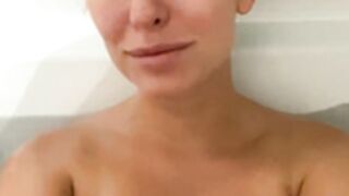 Madison Winter - Bathtub