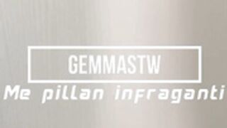 GemmaSTW tumbada en la cama