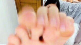 Alice_Roger pretty feet toe sucking 8.13.23