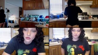 Rileyraine420 tasty sweets in cam recording 2017-04-21 063431