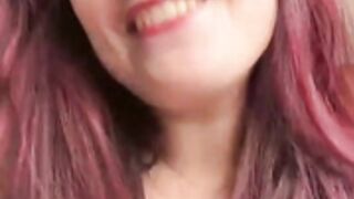 Sublime puplpeuse Lunamoongirl au bureau