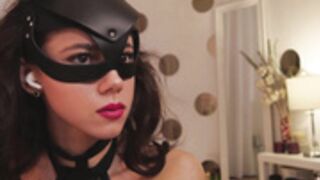 Taanni_bc (Latex&striptease)