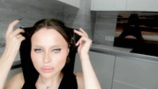 HarrieThudson 23.11.29 001