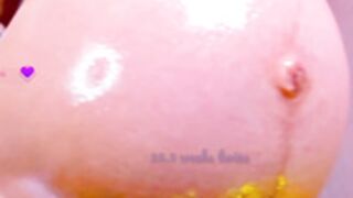 Big belly preggo Latina with nice thick nipples