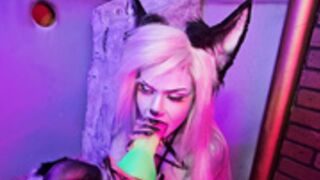 Loona cosplay blowjob