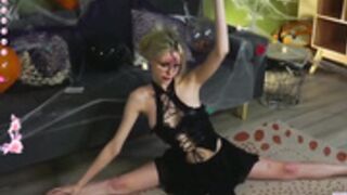 audreycarvin-2024-10-31-halloween-1