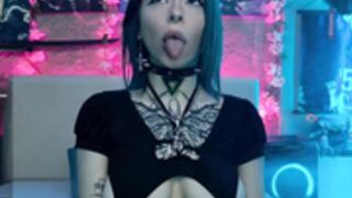 tattooed alternative chick aurora_radiance dildo party