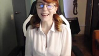 nikifoks tits out in public