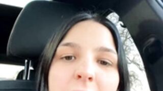 DoriDeluxe66 OMG Fingering Pussy On The Road Outside