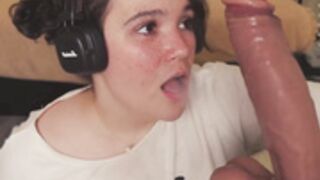 Chery_Lady22 2023-08-12 Public chat