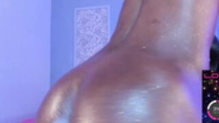 Black slim camgirl with a six pack 11 (public)