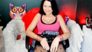 ellen just being SEXY 12.2.24