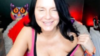 ellen just being SEXY 12.2.24