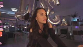 HannahJames710 24.12.04 005