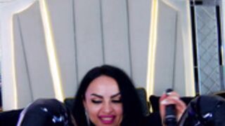 Issadorra splashes her rain of squirt all around