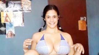 Cute curvy Catalinacandela shows off ass & shaved pussy