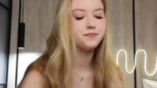 kittyloffe_2024-12-09_05-05-19_811