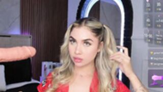 emilyhendrix__2024-12-11_02-46-30_117