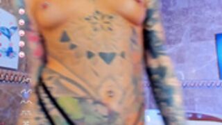 nickyneck 2024-11-23 14_34-dildo-riding-and-squirting