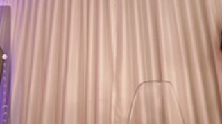 lau__1-2024-11-04-bare-feet-squirting