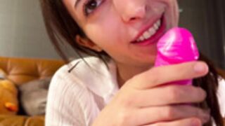 rosykindred 2024-12-19 00_22-pink-feet-and-pussy