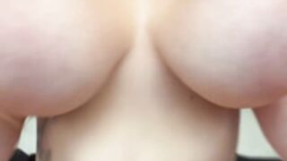 Magic Mia OnlyFans Thicc German Girl Bounces on Dick