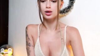 TooTightWithBra 24.12.20 001