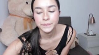 sallydi camshow colombian girl