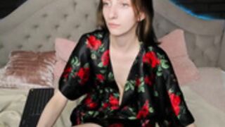 Evecoy Sexy Naked Long Leg Show Off Doggy Dildo BJ
