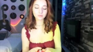 Zoe_0 pussy play 2