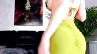 CB - ingridblondy94 / Jelisse_J 145