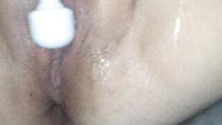 Shelly gets my cums after she plays hard