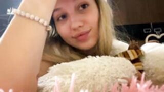 kristenflame 2021-11-23 masturbate