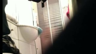 espiando a mi primita