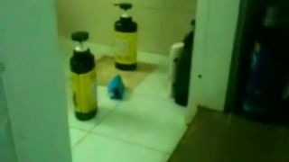 Descuido Dejando la puerta havierta