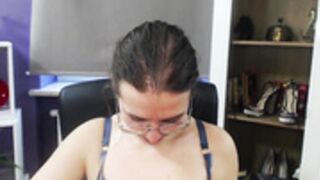 xZoey love this girl, anyone have tits out?
