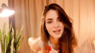 scarletmore webcam show