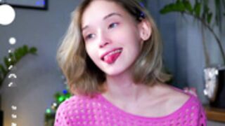 Telladreamer is happy