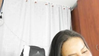 gorgeous milf danniruiz takes glasses off to suck dildo