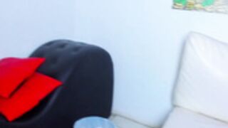 Una conejita dulce follada de garganta fuck throat fuck