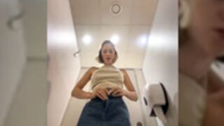 FeBer - Public toilet