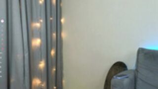 a_p_p_l_e 2025-01-02 12#21-002
