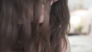 emyii_2024-11-27_20-07-16_033