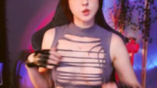 Rory_Pink  after cutting her clothes