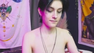 hyeon_jin_ (VI cos but just letters in her face)