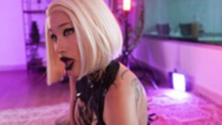 Goth_dolll (striptease)