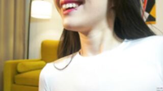 natsumitooo water her clothes and see her nipple